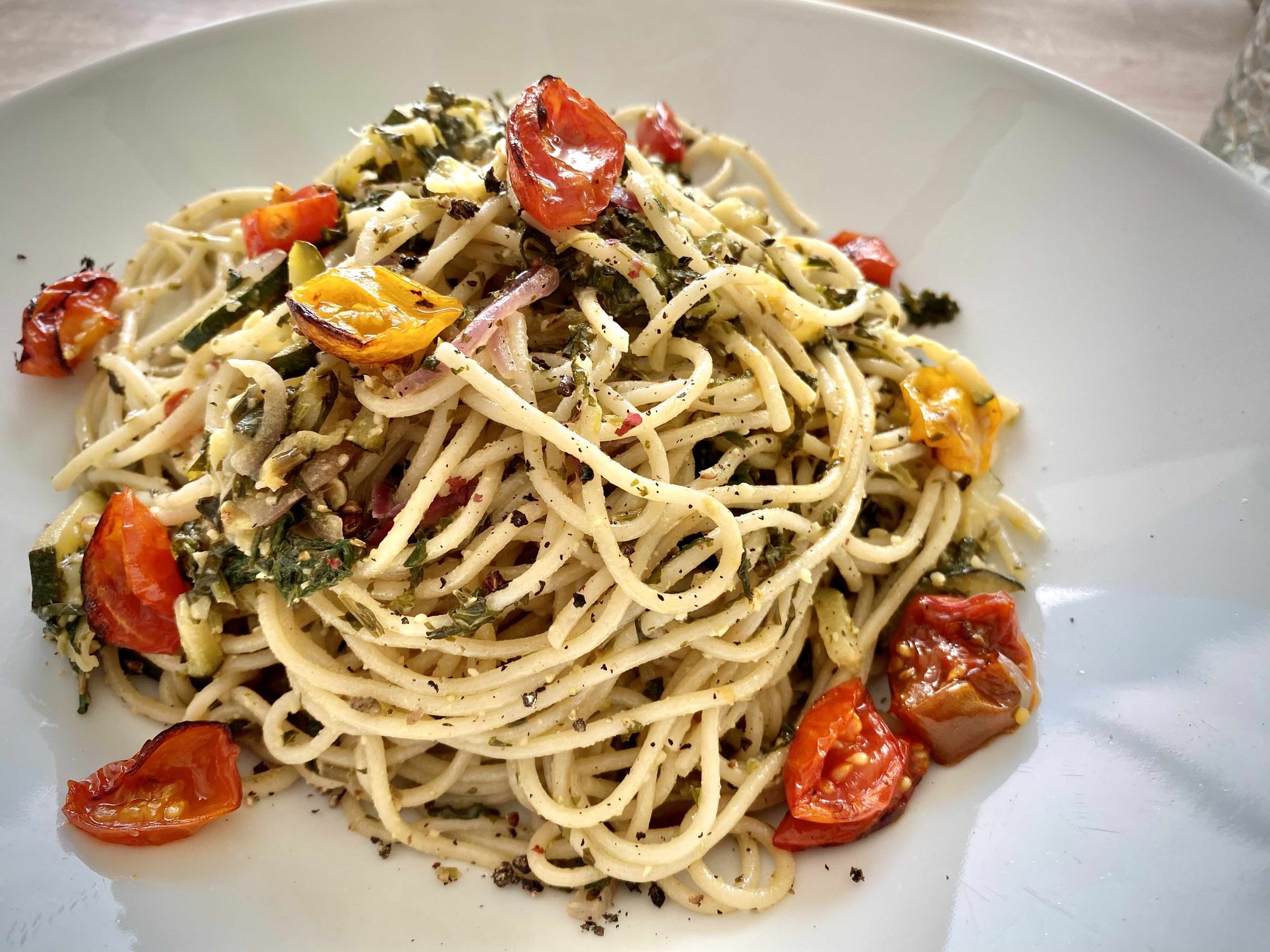 BLATTKOHL SPAGHETTI.