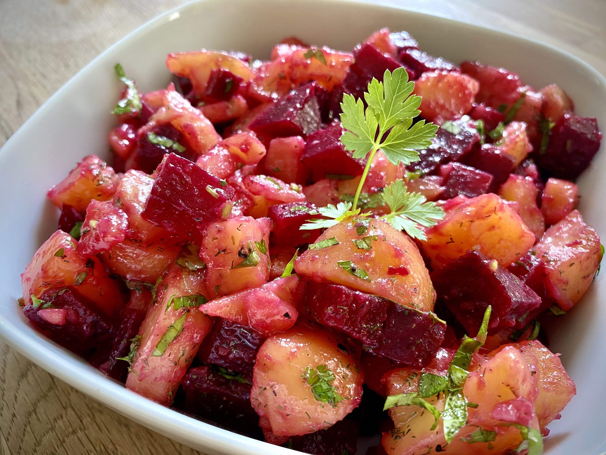 PINK-KARTOFFELSALAT.