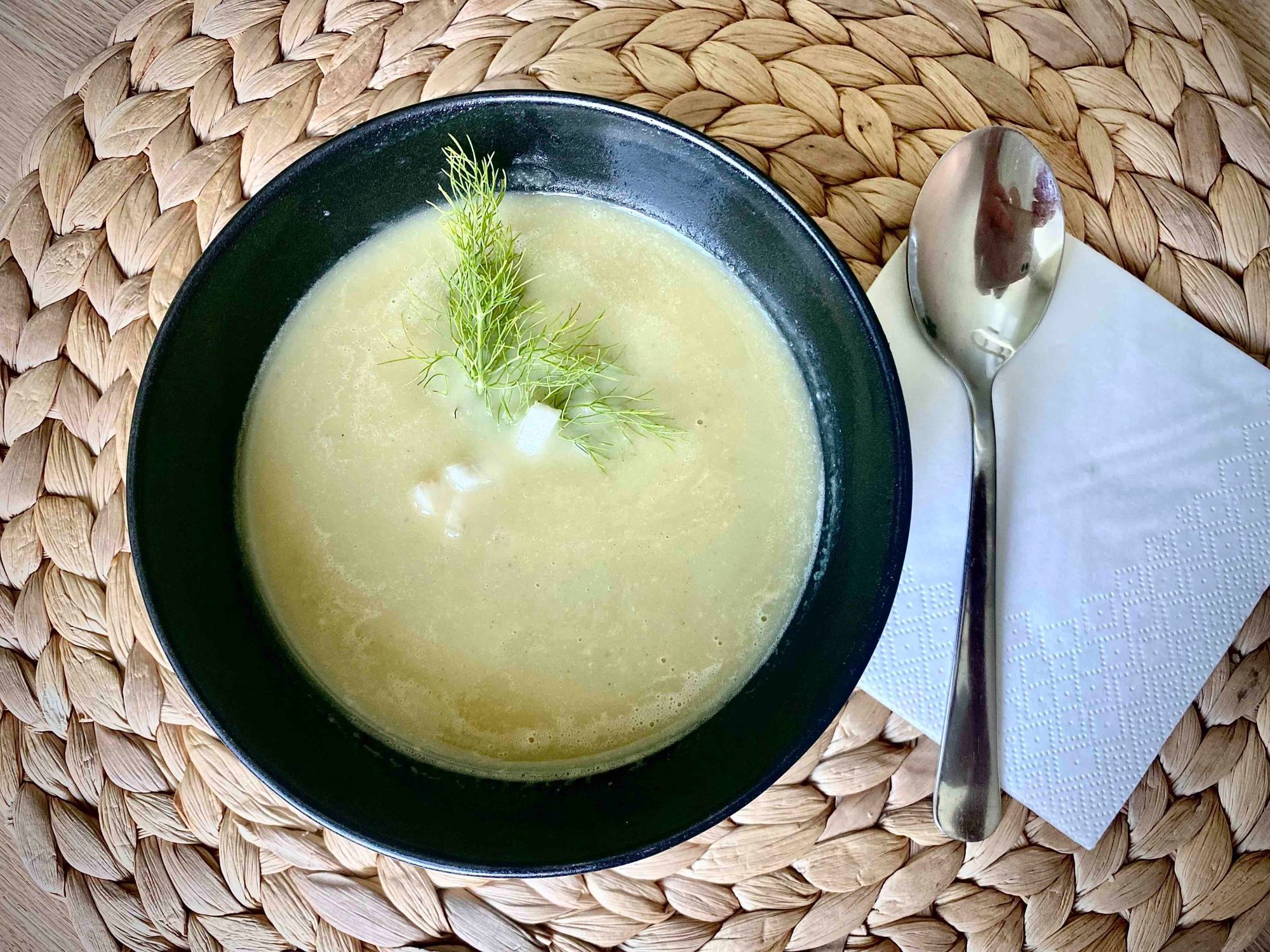 FENCHEL-SUPPE mit BIRNE.