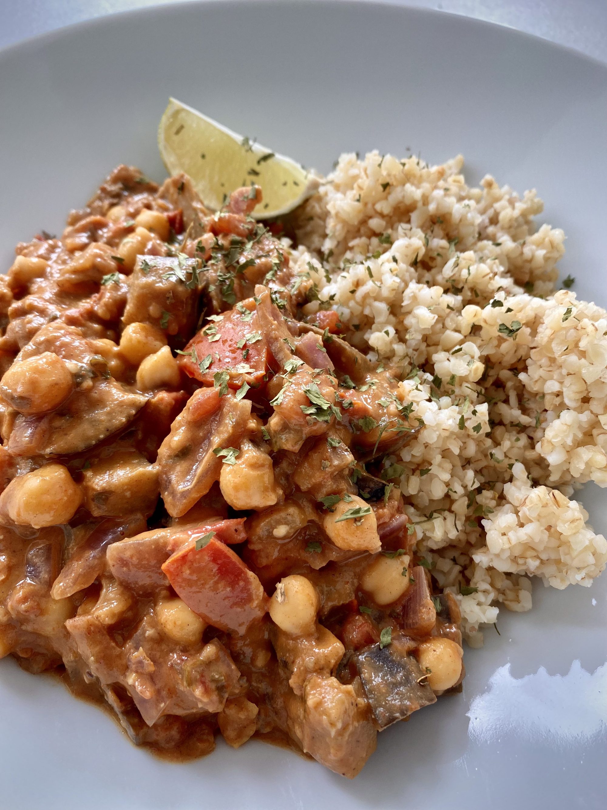 MELANZANI-ERDNUSS-CURRY