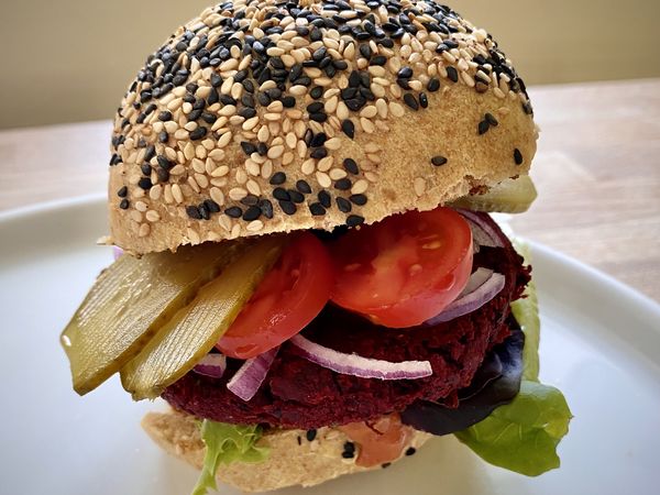 ROTE BEETE PATTY